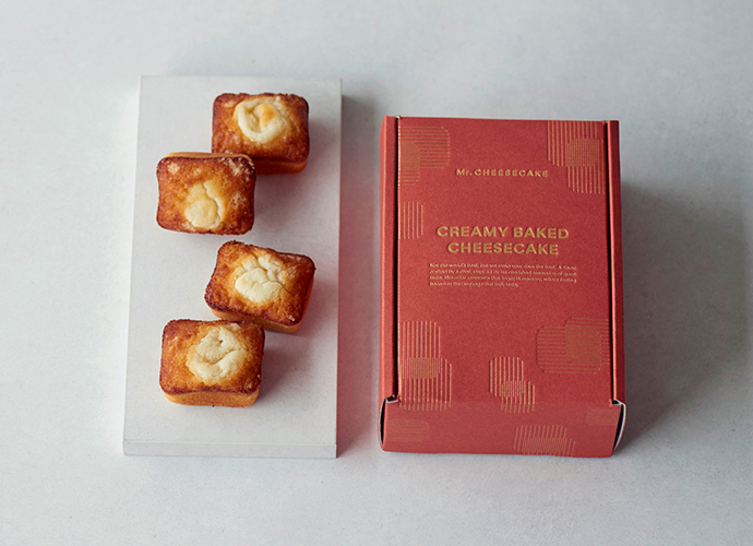 CREAMY BAKED CHEESECAKE（4個入り）*グランスタ東京店限定パッケージ